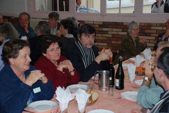 gal/synode_regional_2008/a_table/a-table-002.jpg